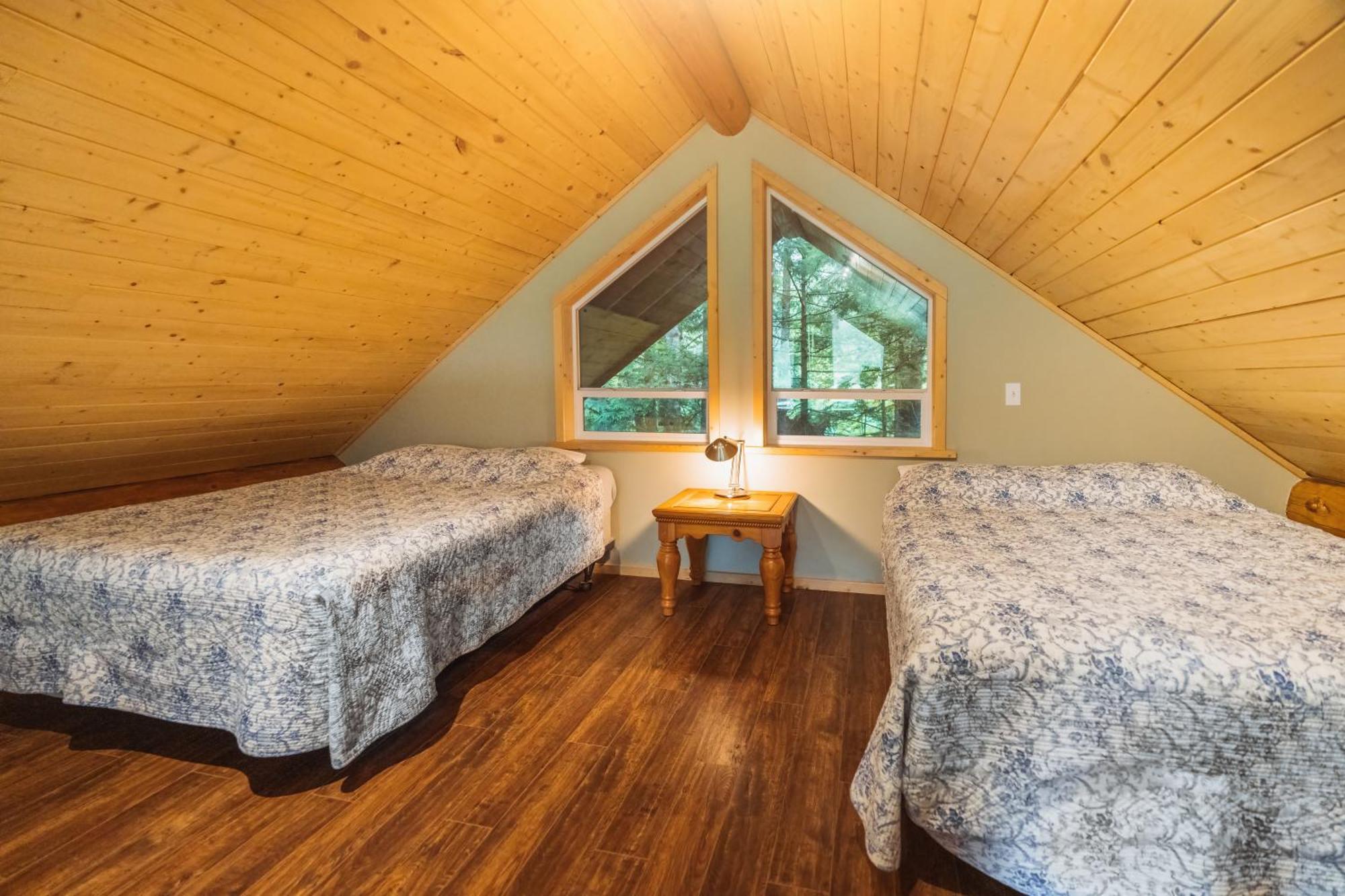 Bella Coola Grizzly Tours And Resort Hagensborg Buitenkant foto