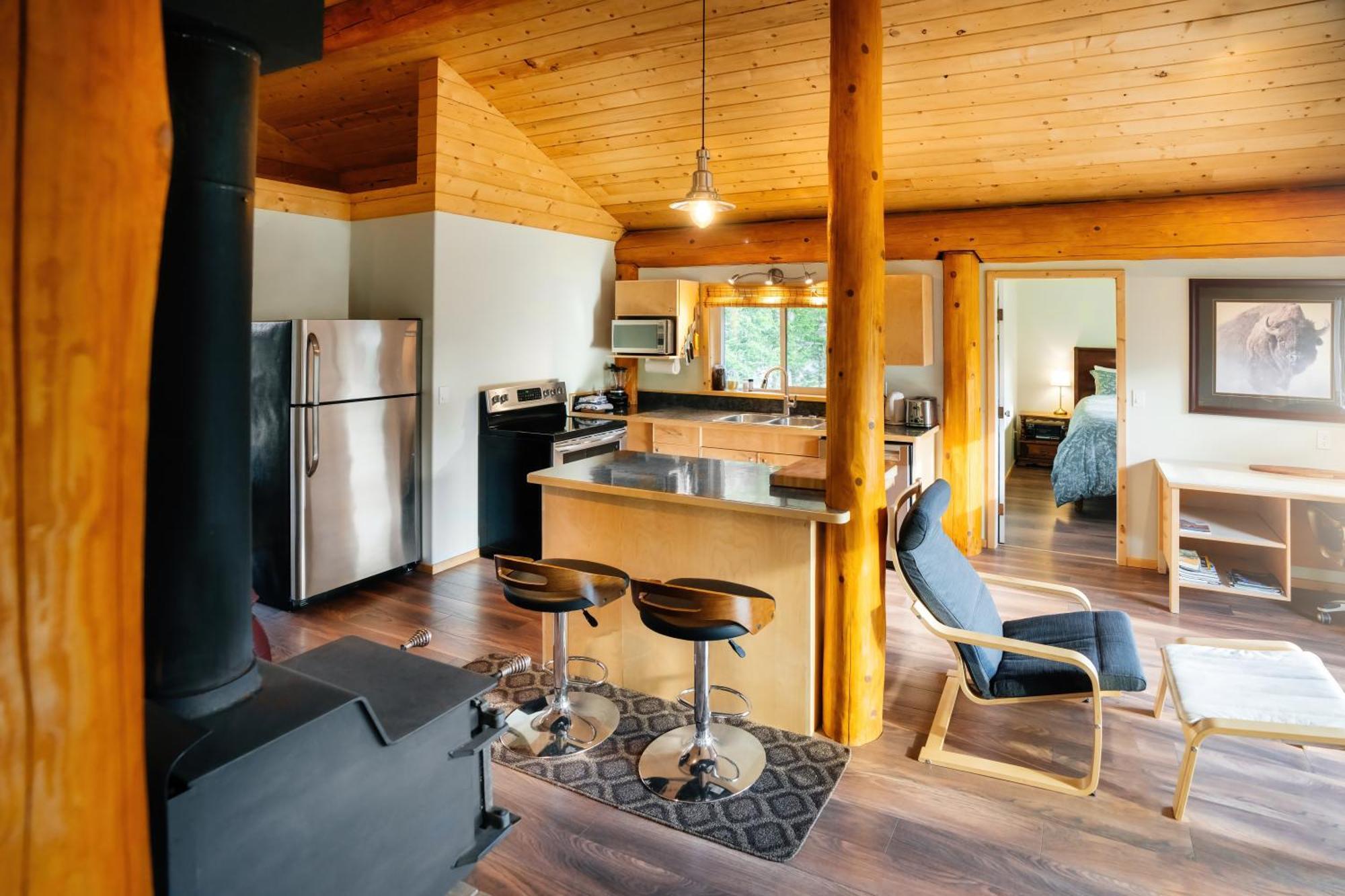 Bella Coola Grizzly Tours And Resort Hagensborg Buitenkant foto