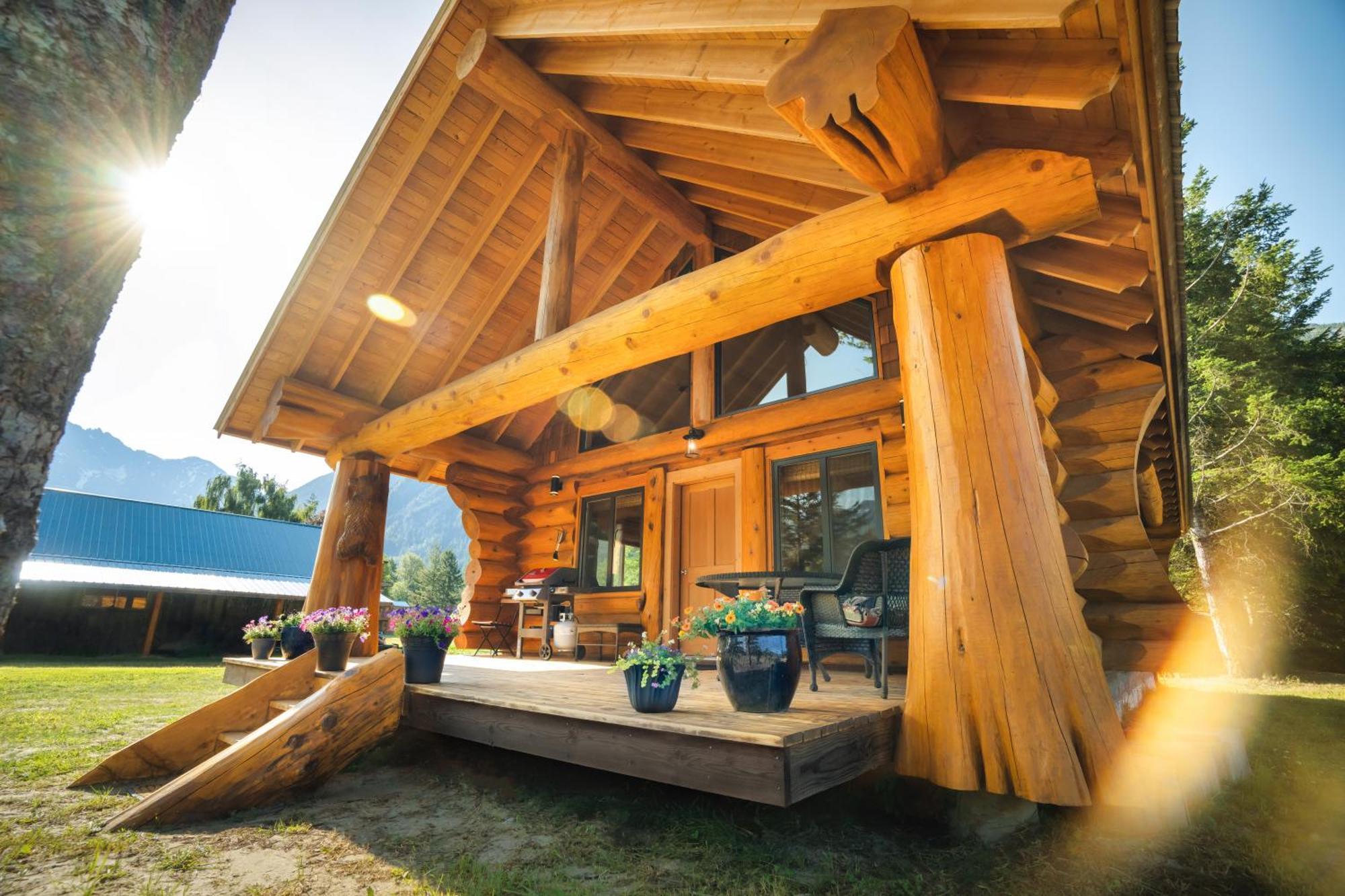 Bella Coola Grizzly Tours And Resort Hagensborg Buitenkant foto