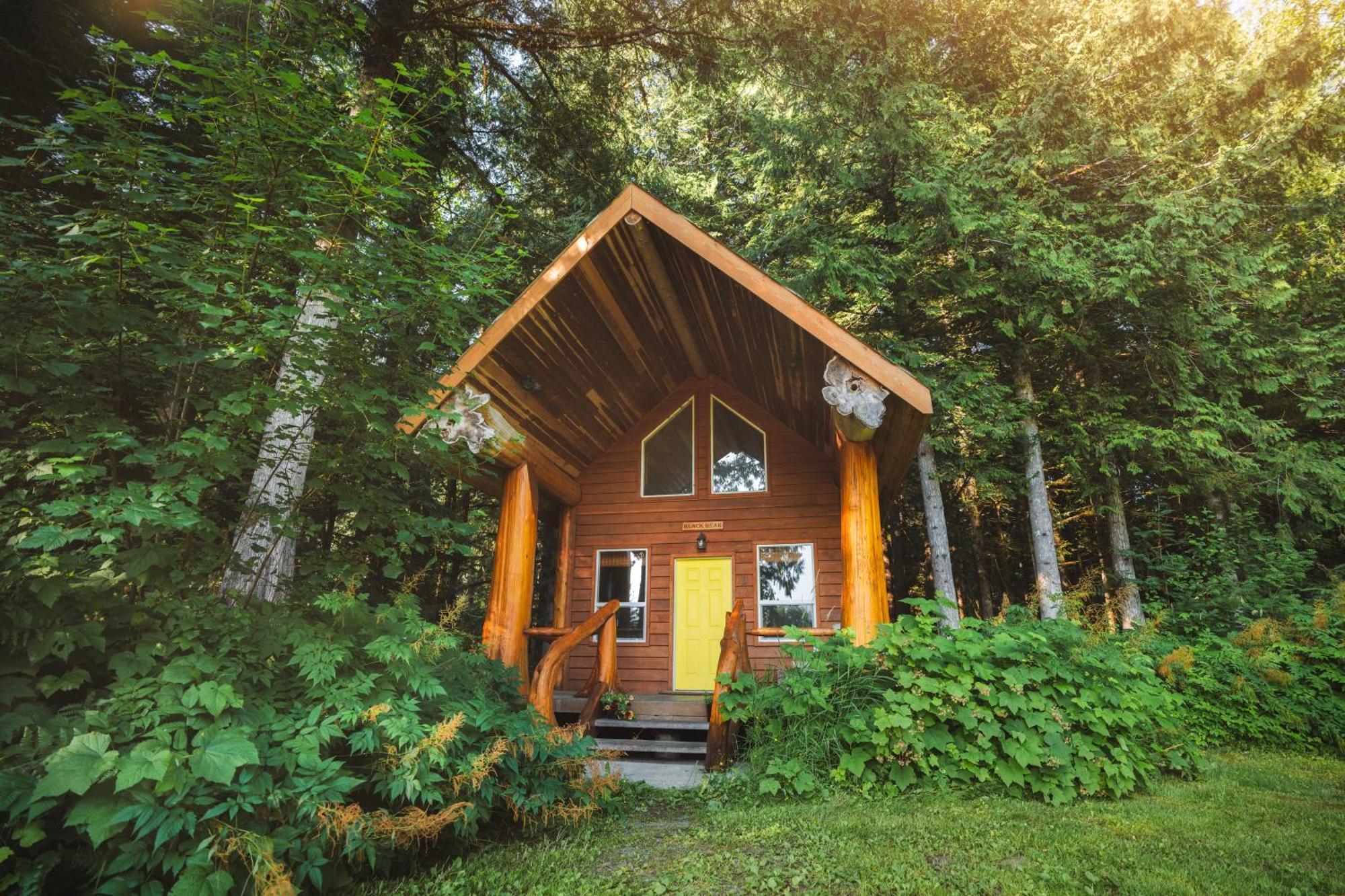 Bella Coola Grizzly Tours And Resort Hagensborg Buitenkant foto
